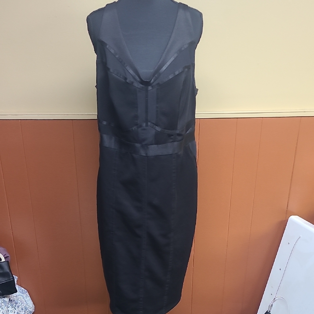 Elegant Black Backless Dress